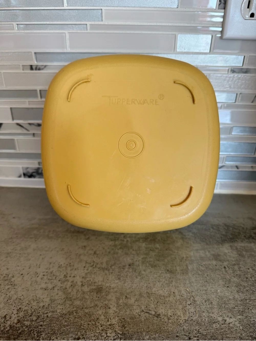 Tupperware Yellow Bowl with Cream Lid